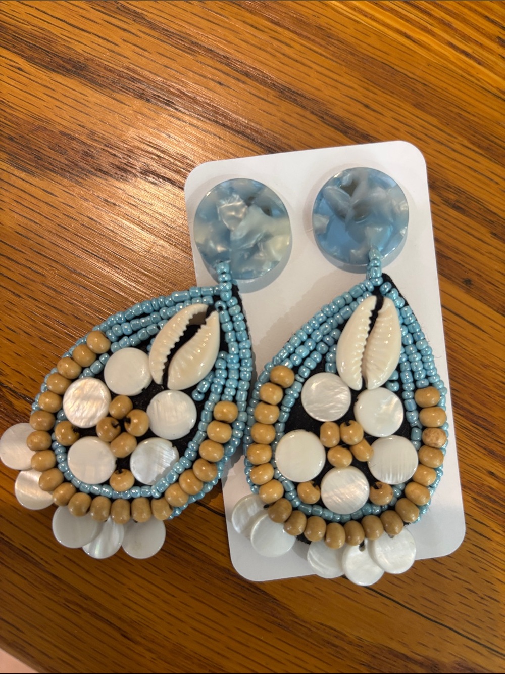Boho Teardrop Beaded Shell Earrings - Blue & White